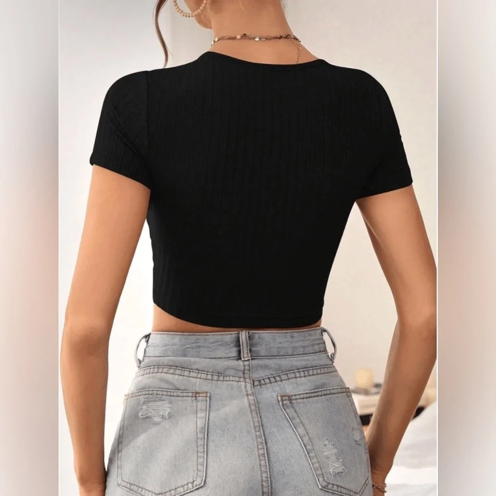 Halara Ribbed Elegant Black V-Neck Wrap Top NWT - Picture 2 of 6